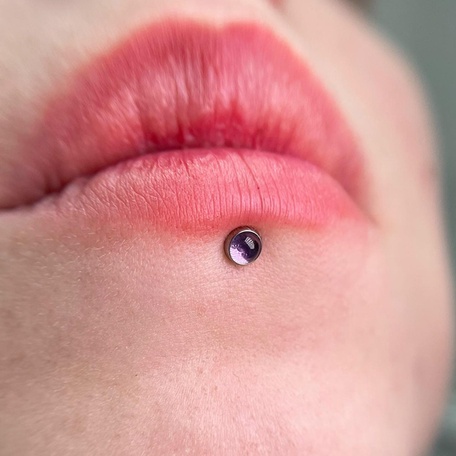 ПИРСИНГ LABRET