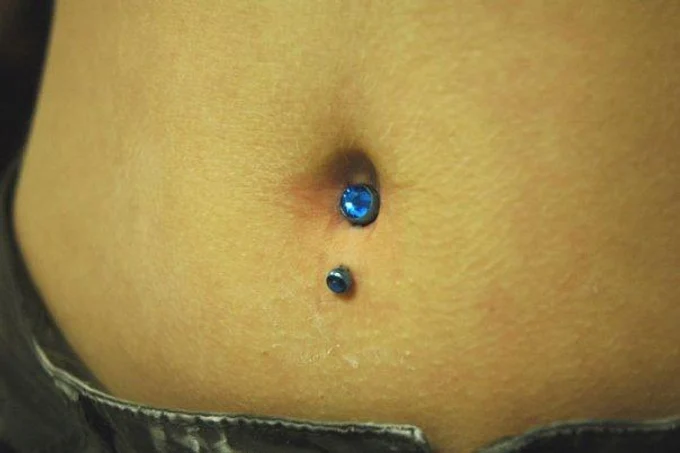 ПИРСИНГ ПУПКА