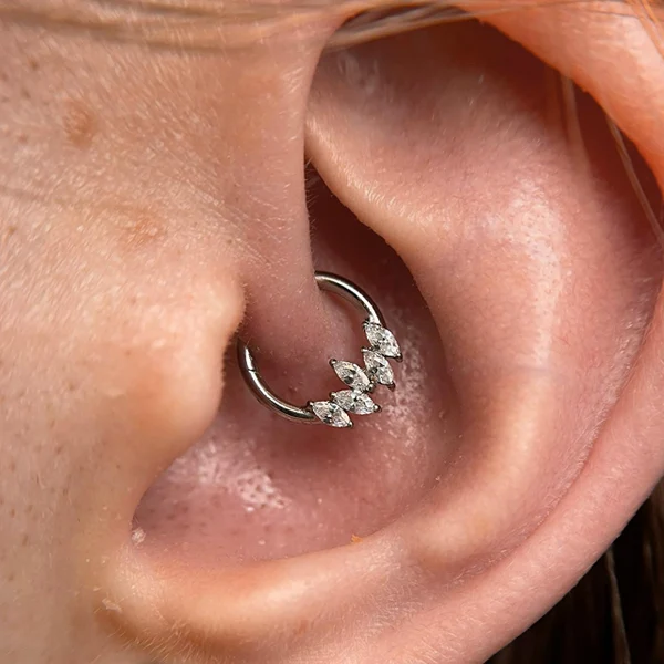 ПИРСИНГ DAITH