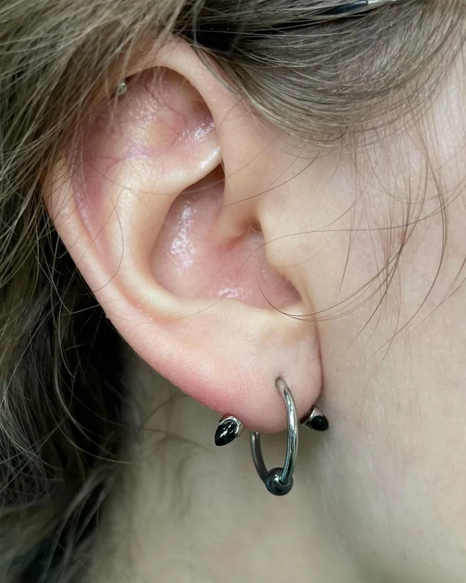 необычный пирсинг мочек