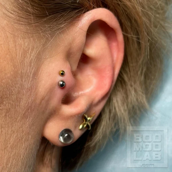 ПИРСИНГ TRAGUS