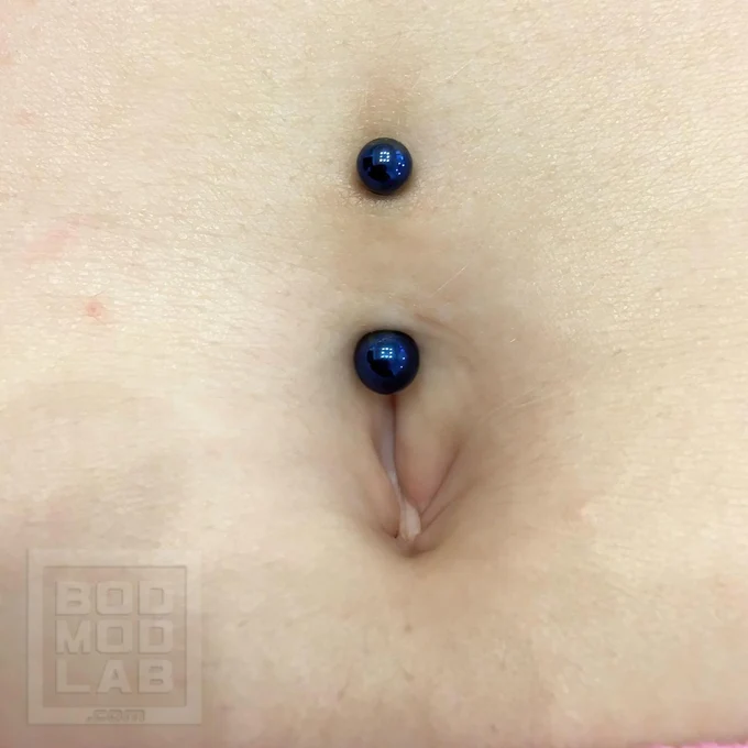 ПИРСИНГ ПУПКА